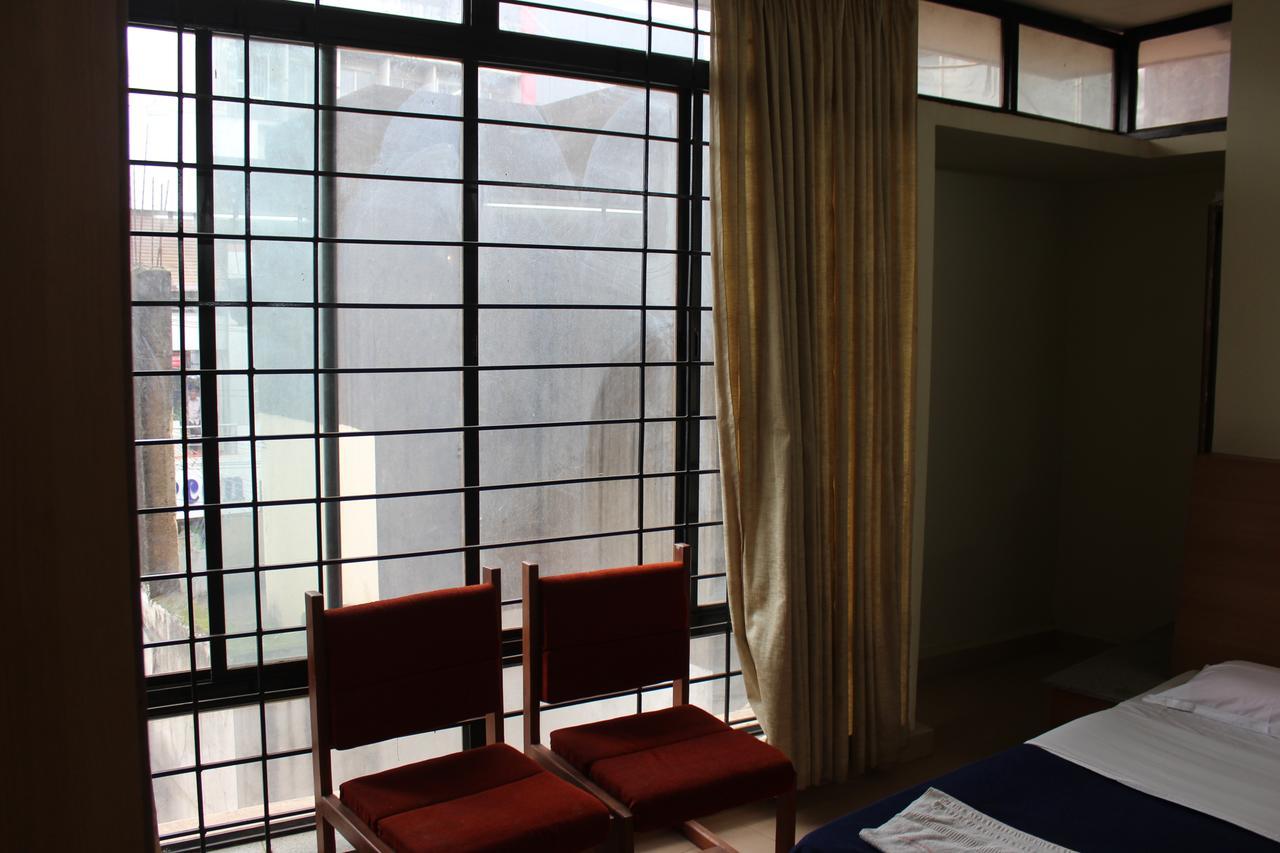 Hotel Suvarn Mandir เบลกวม ภายนอก รูปภาพ
